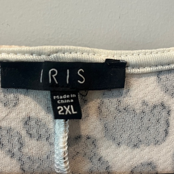 Iris Leopard Print Dress NWOT - Picture 5 of 7